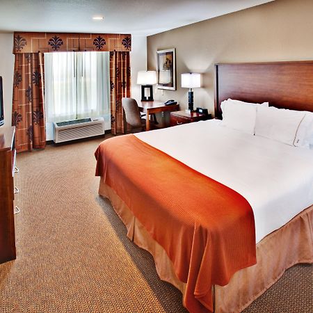 Holiday Inn Express Hotel & Suites - Dubuque West By Ihg Номер фото